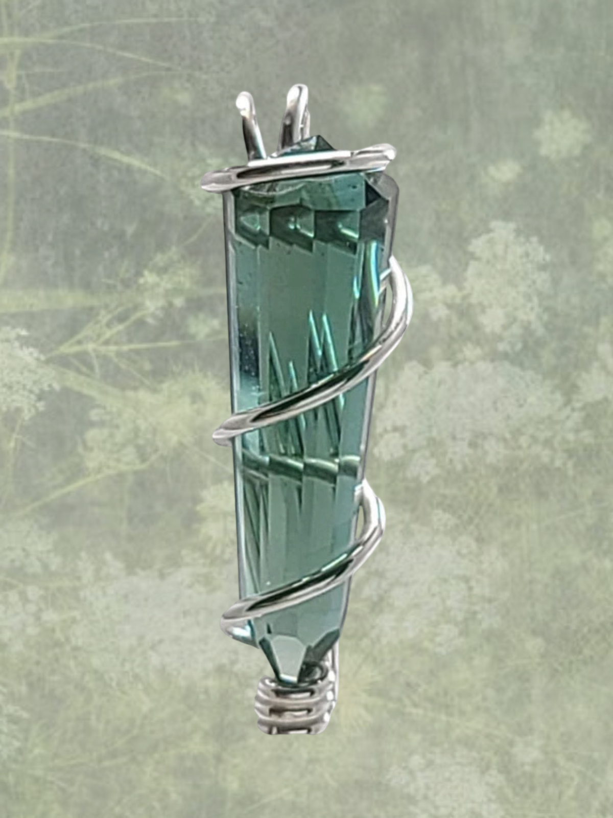 Siberian Green Quartz Vogel Style Pendant