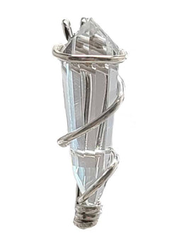 Load image into Gallery viewer, Clear Quartz Vogel Style Pendant
