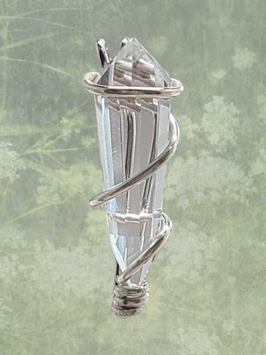 Clear Quartz Vogel Style Pendant
