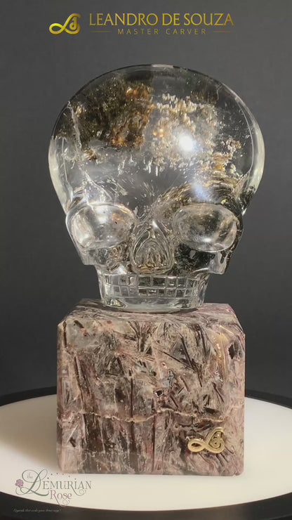 Leandro De Souza Lemurian Standing Shaman Skull with Chlorite